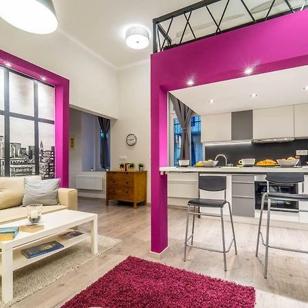 Cozy Downtown Studio Apartment ブダペスト エクステリア 写真