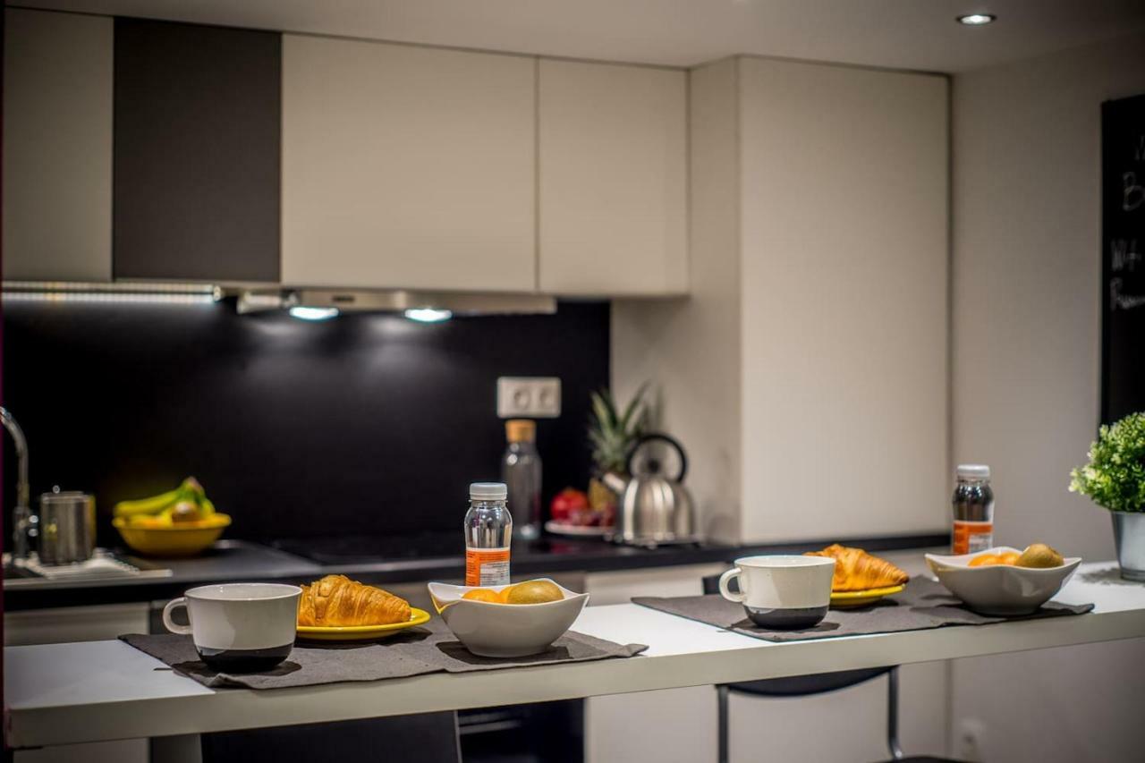 Cozy Downtown Studio Apartment ブダペスト エクステリア 写真